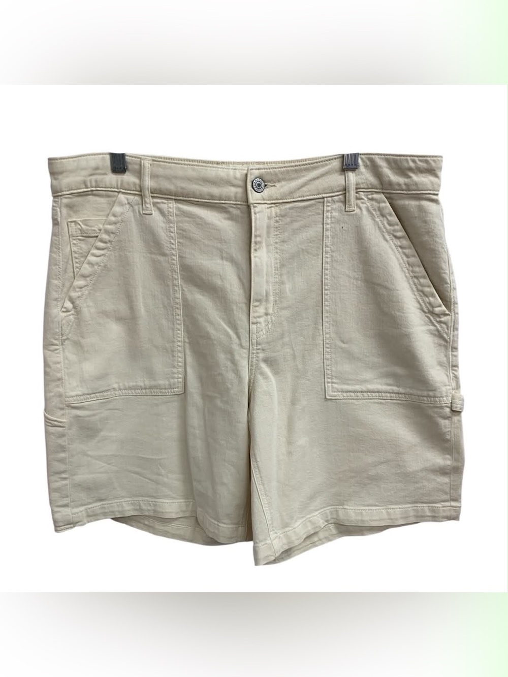 American Eagle Outfitters Cream Cargo Shorts Size XL